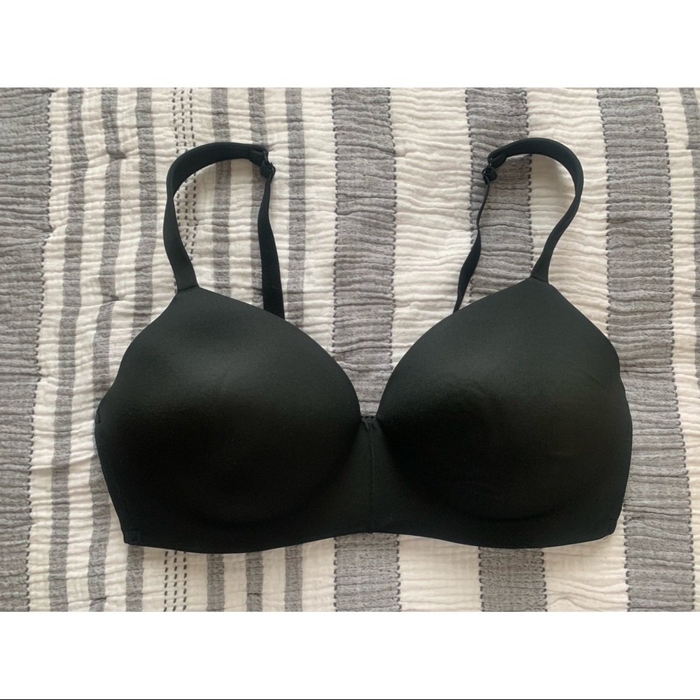 Cacique Lightly Lined T-shirt No Wire Bra